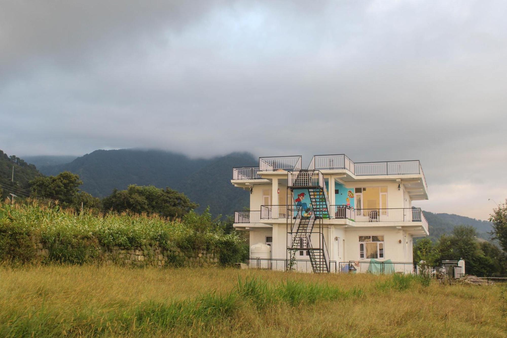 The Bunksters Bir Hostel Exterior photo